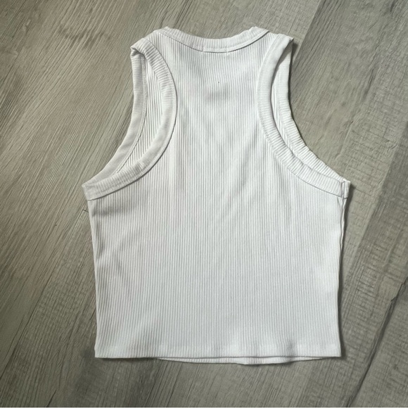 BRIAVIA BRIDGEWATER RIBBED TANK White Ribbed Tank Top Medium - Picture 8 of 16